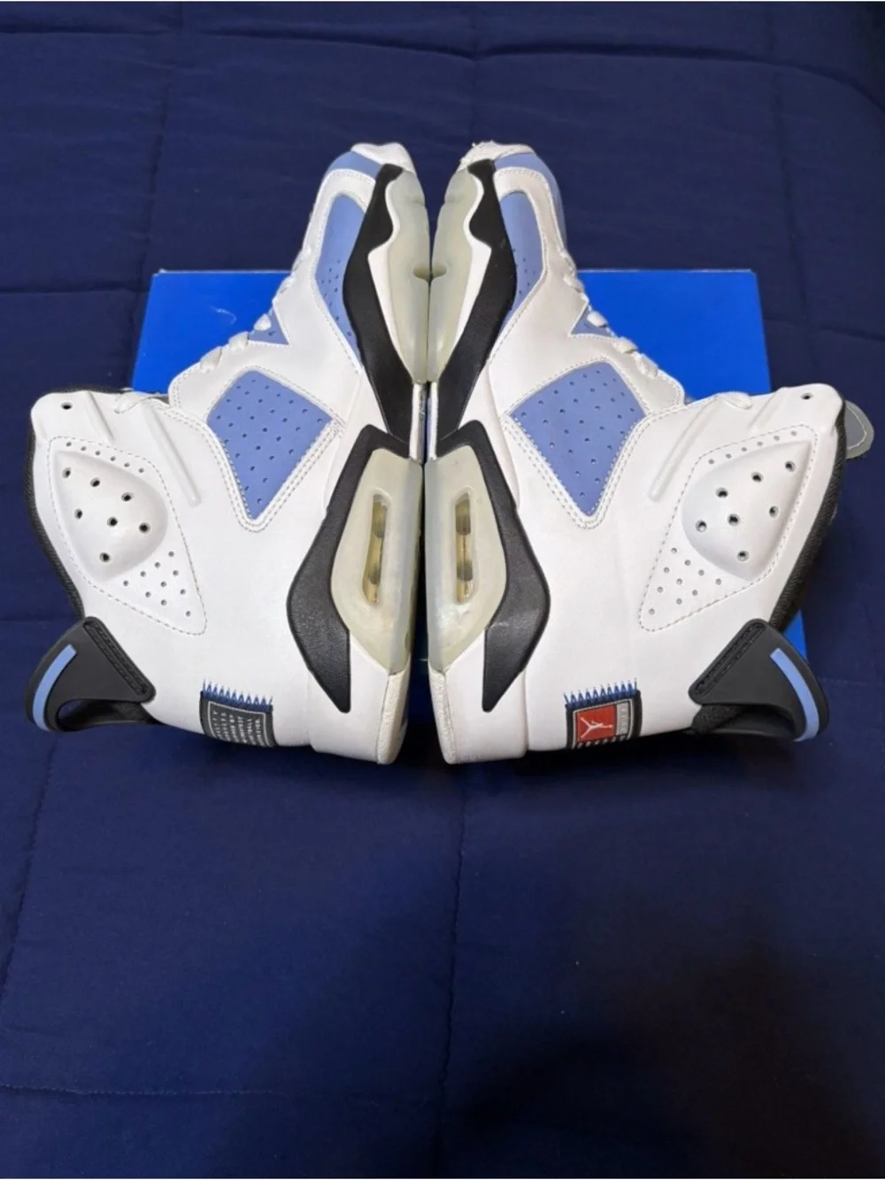 Jordan 6 Retro UNC Home 2022  Size 10.5